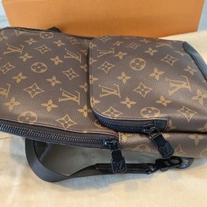Louis Vuitton Avenue Sling Mens Monogram Bag M45897 VIRGIL Leather Black Matte